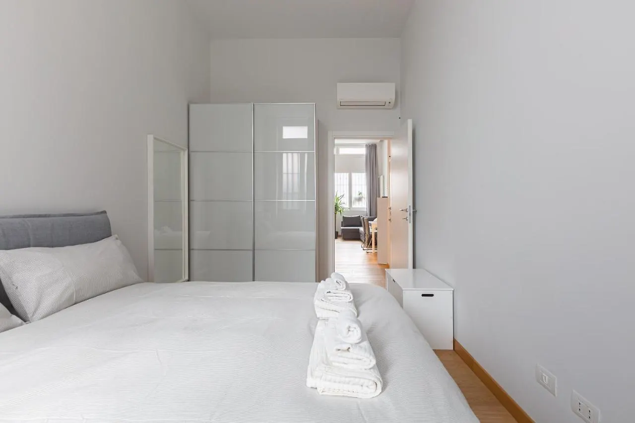 Mysa Properties - Bilocale In Zona Porta Romana Mediolan Apartament