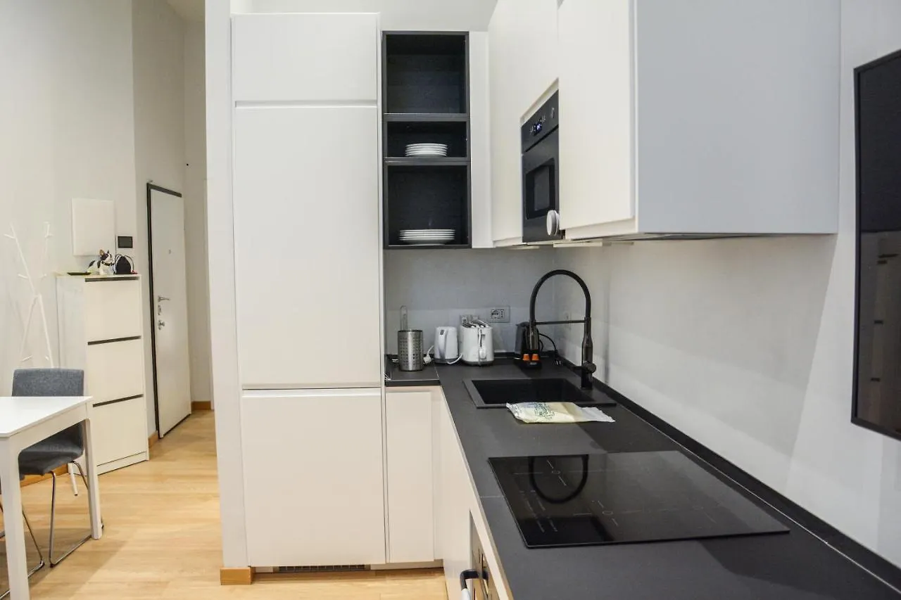 Apartament Mysa Properties - Bilocale In Zona Porta Romana Mediolan